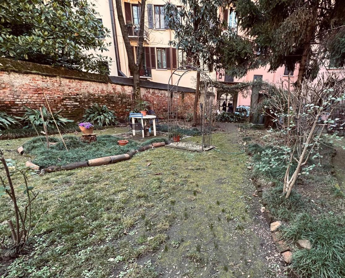 Monolocale In Pieno Centro Appartamento Milano Esterno foto