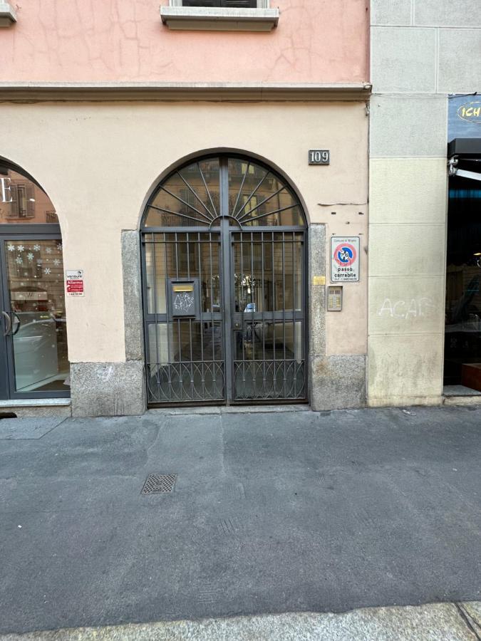 Monolocale In Pieno Centro Appartamento Milano Esterno foto